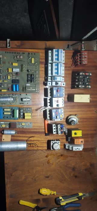 Електро автомати реле времени