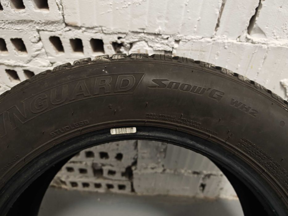 Komplet 4 zimowych opon Nexen WINGUARD SNOW'G WH2 205/60 R16 92 H