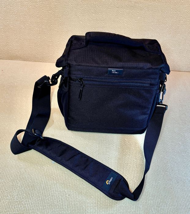 Фотосумка Lowepro Nova 140