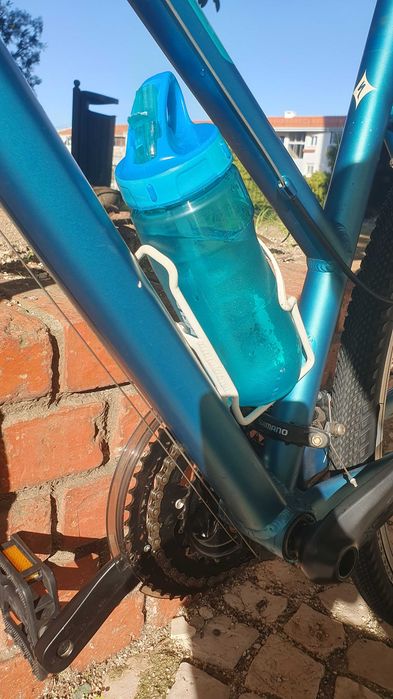 IMPERDÍVEL! Beautiful bike Specialized Ariel size M/Fem. Seminova!