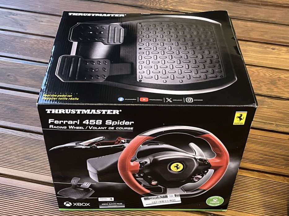 Prawie nowa na gwarancji Kierownica thrusmaster ferrari 458 spider racing