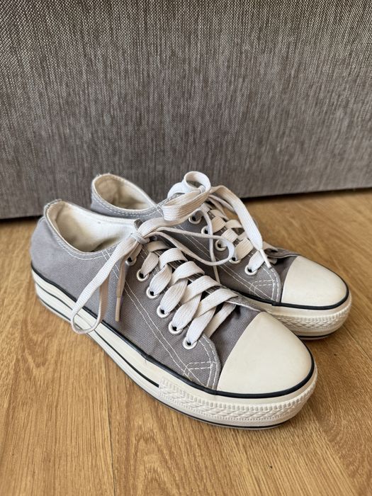 Кеди жіночі безкоштовно