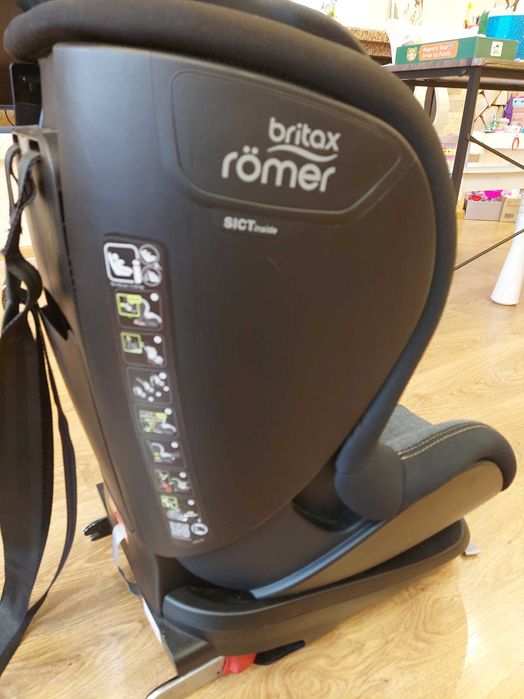 Дитяче автокрісло Britax Romer Trifix2 i-Size 76-105 см.