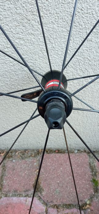 Obręcze Shimano RS20