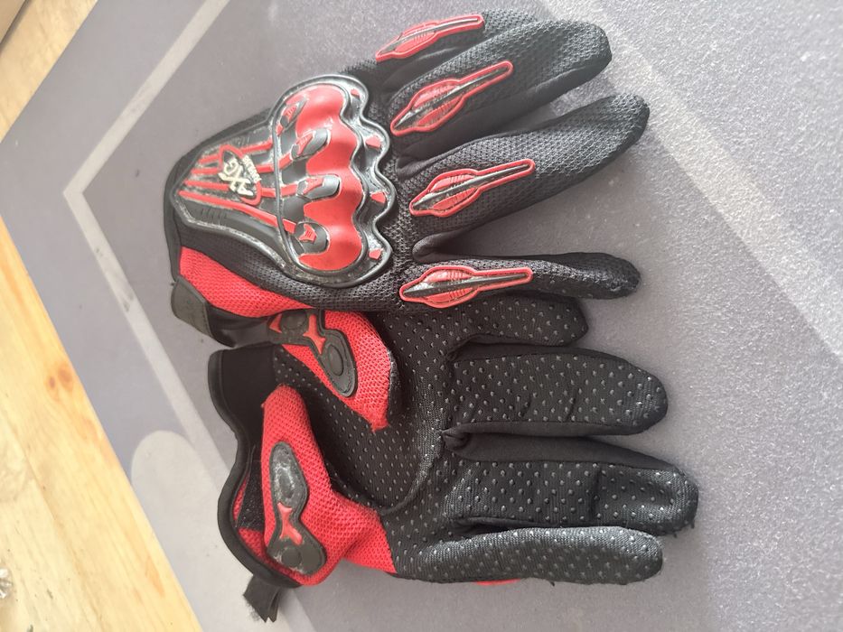 Luvas motas com protecao