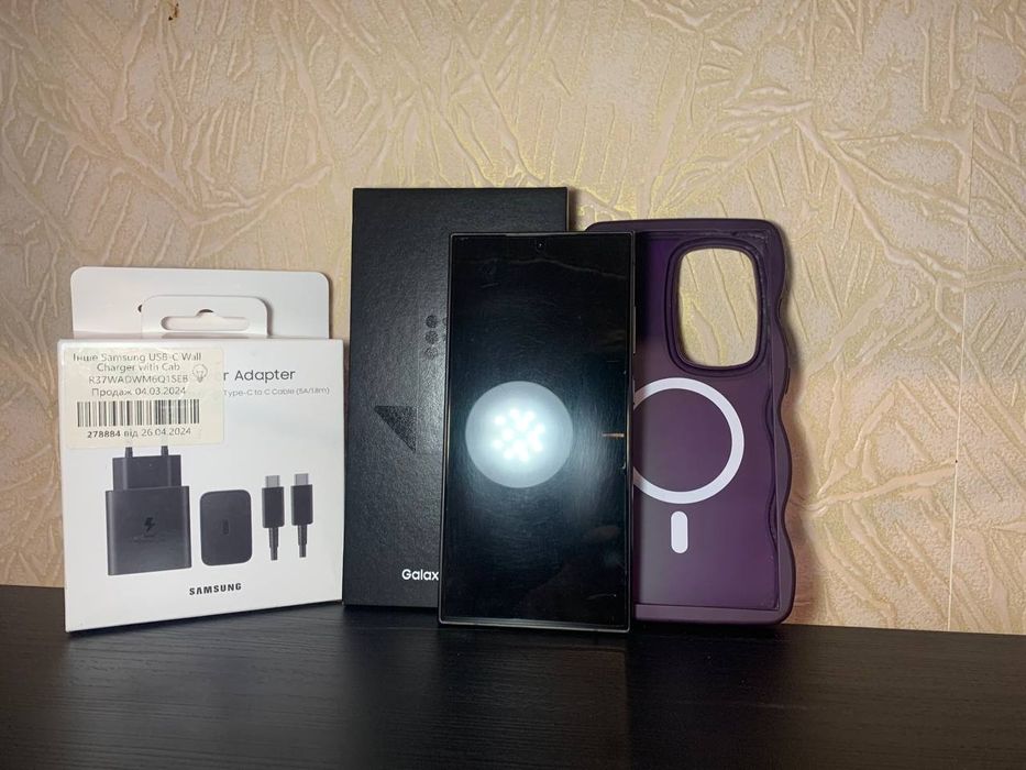 Samsung s24 ultra 512gb б/у , оригинальная зарядка самунг
