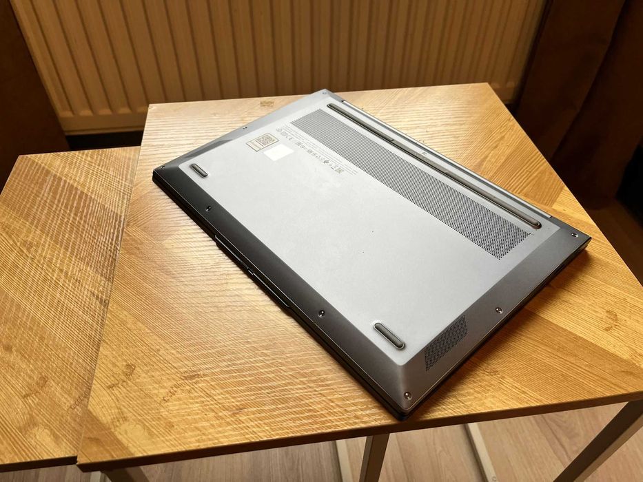 Lenovo ThinBook 13s G4 Intel Core i7 4,7 GHz, 16 GB RAM / 512 GB szary