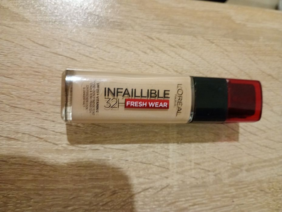 Podkład loreal infaillible 220