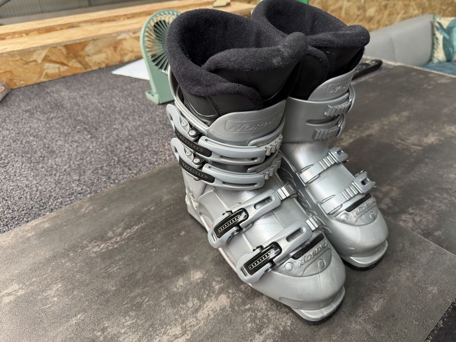 Botas de ski modelo senhora Nordica B5