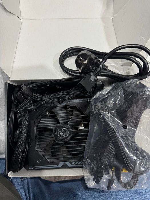 Fonte de Alimentação MSI MAG A650BN 650W