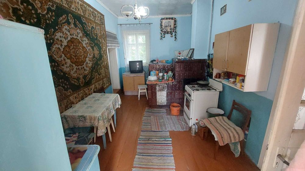 Пропонуємо до продажу будинок у затишному селі Борівці на вулиці Шевченка 6.