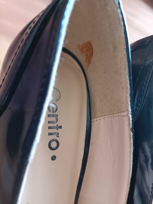 Szpilki granatowe połysk