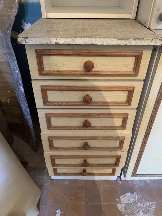 Тумбочка для кухні