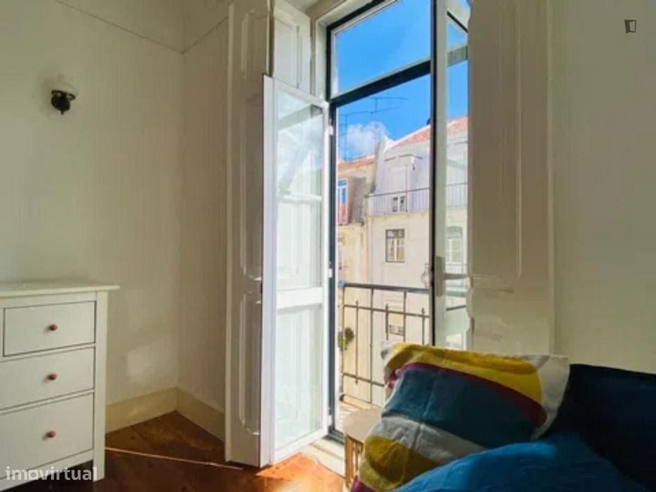 Apartamento com 4 quartos - localizado em Penha de França Lisbon