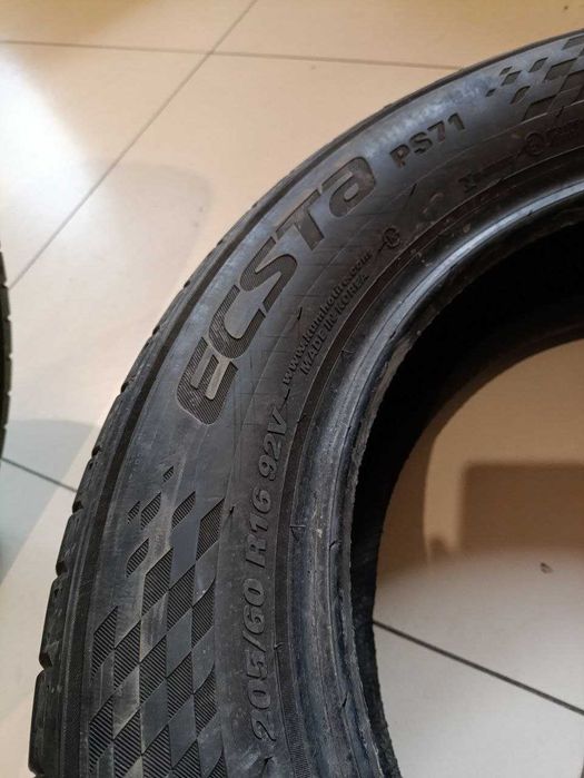 Пара шин б/у 205/60R16 92V Kumho ECSTA PS71