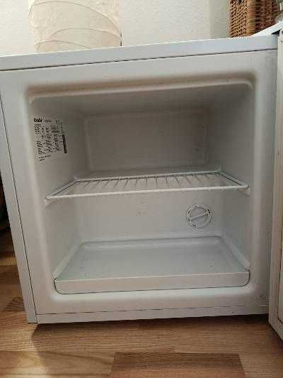 Міні морозильна камера Comfee 31 л RCU40WH2(E)