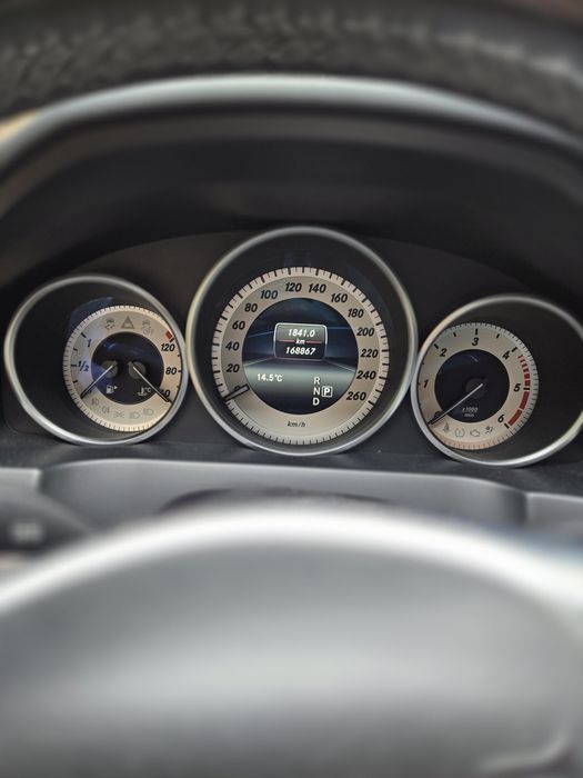 Mercedes-Benz E 250d Coupé (9G-Tronic)