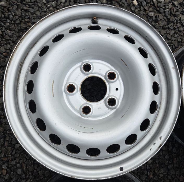 5 118 R16 Opel Vivaro Renault Trafic Nissan Primastar