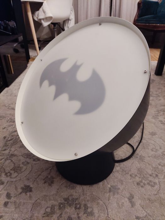 IKEA PS 2017 lampa podłogowa Ola Wihlborg Batman