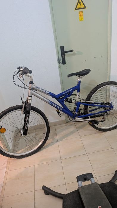 Bicicleta Alumínio + Outra Bicicleta OFERTA
