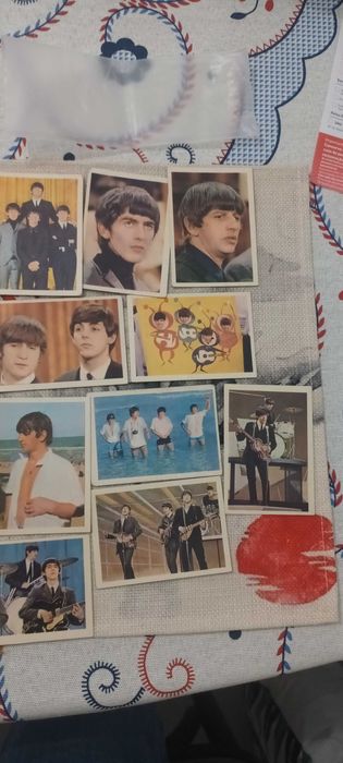 Cromos em cartão dos Beatles anos 60