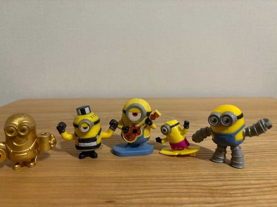 Игрушки из Киндеров