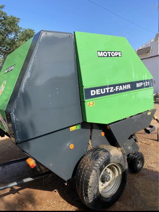 Enfardadeira de Rolos Deutz