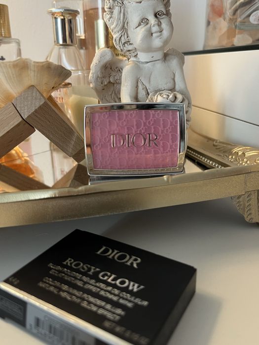 Róż Dior Backstage