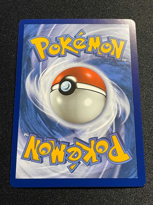 Carta Pokémon poliwhirl 31/196 Lost Origin