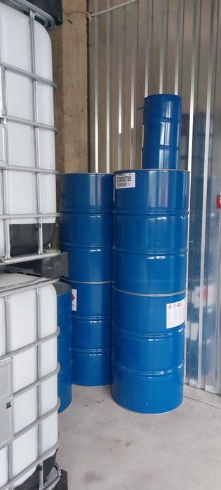 Бочка металева 200л, 25л, та куби 1000л.