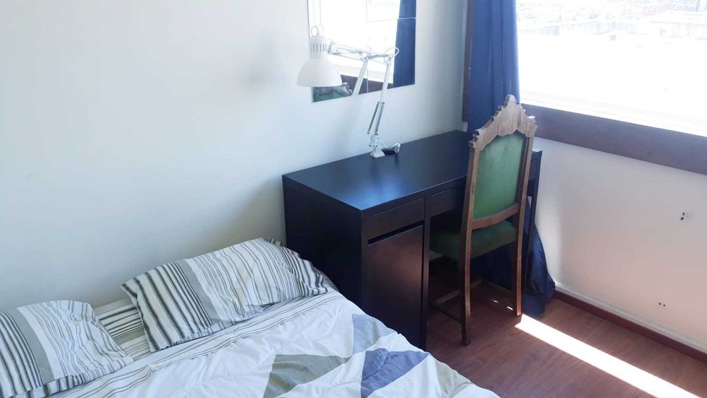 Quarto de CASAL. BELÉM, Lisboa. Entrada imediata.