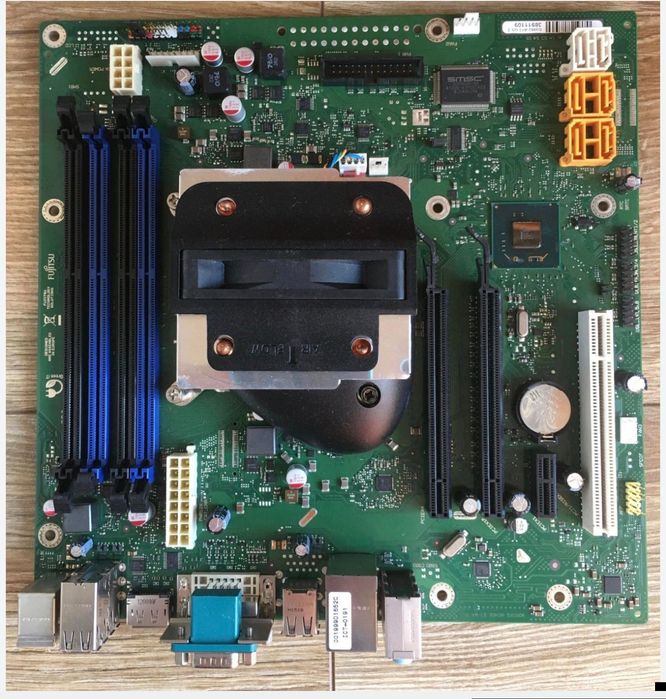 fujitsu esprimo e900