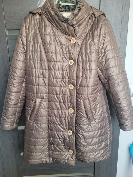 Kurtka damska beżowa kaptur 48/50