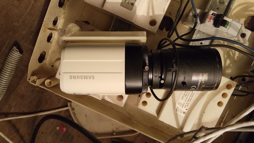 Kamery przemyslowe z obudową i podgrzewaniem