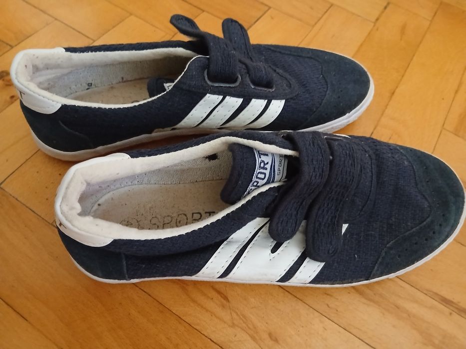 Buty  trampki  40 Sport .zapinane na rzepy
