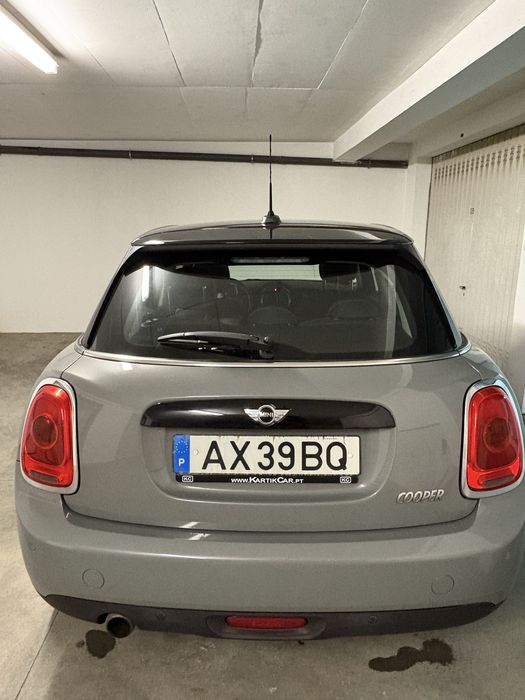 Mini Cooper 5 Portas 1.5 136cv