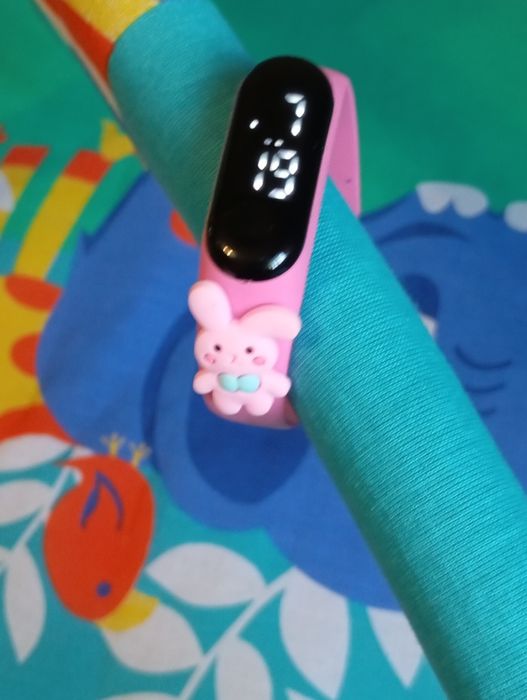 Чудовий годинник для маленької принцеси