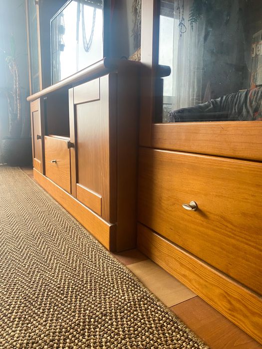 Móvel sala em madeira pinho