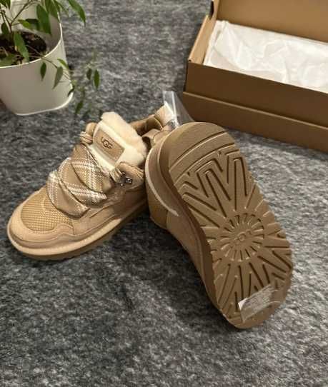 UGG Lowmel Sand R.37