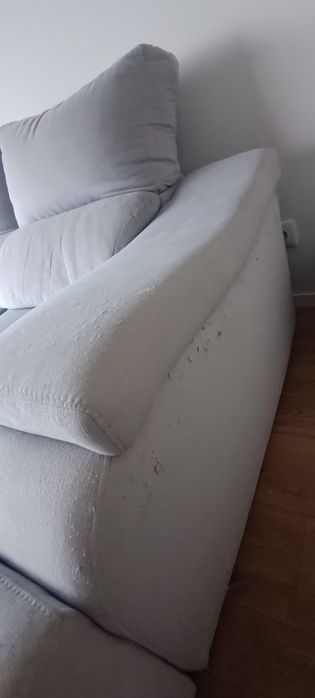 Sofá com chaise longue