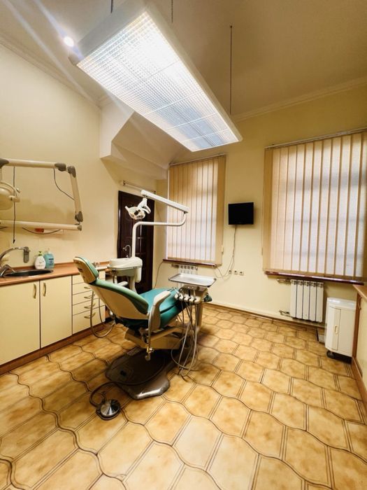 Продам комерційне приміщення 34,1 м² | Центр | Дворцова / Шульгіних