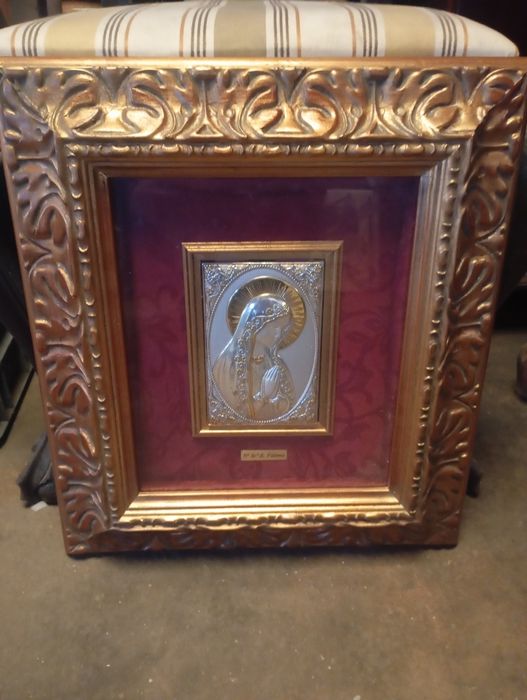 Vendo esta peça muita bonita bom estado