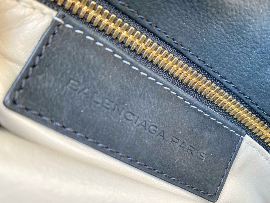 Клатч Balenciaga Lune