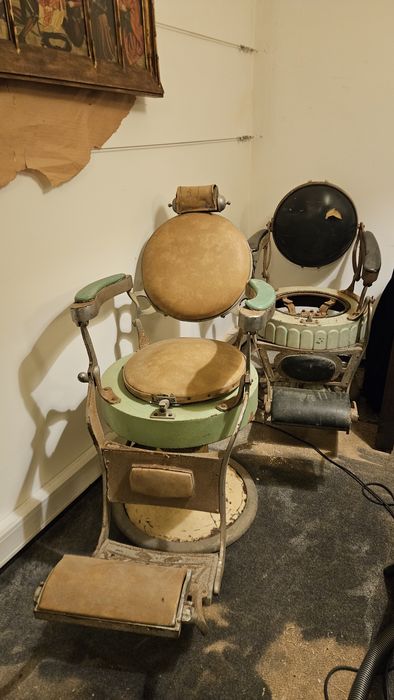 Cadeiras de Barbeiro Antigas