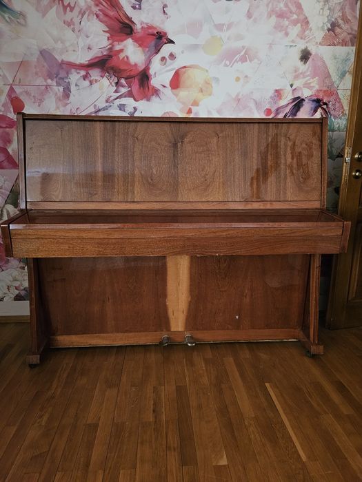 Піаніно "Україна" | фортепіано