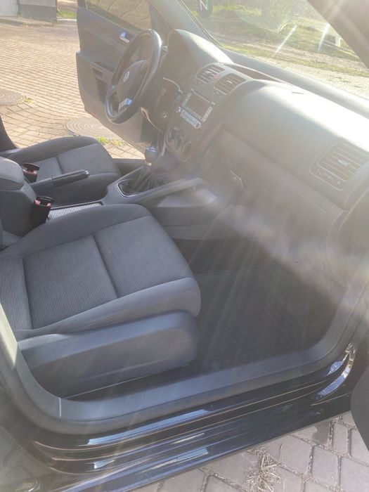 Продам авто Volkswagen Golf.
