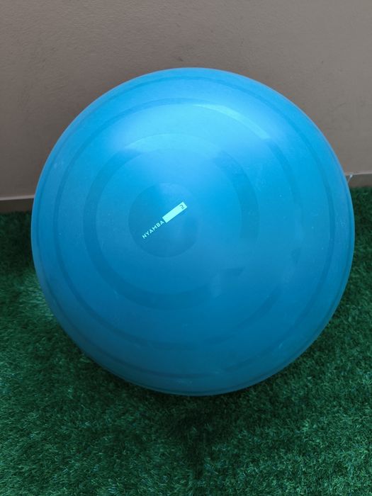 Bola de pilates cheia