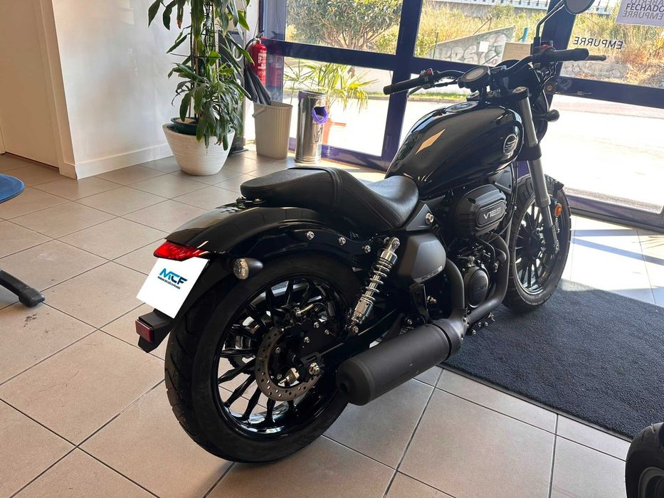 Keeway RK V125C de 2025 Salvado