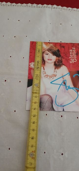 Postal Selena Gomez, novo