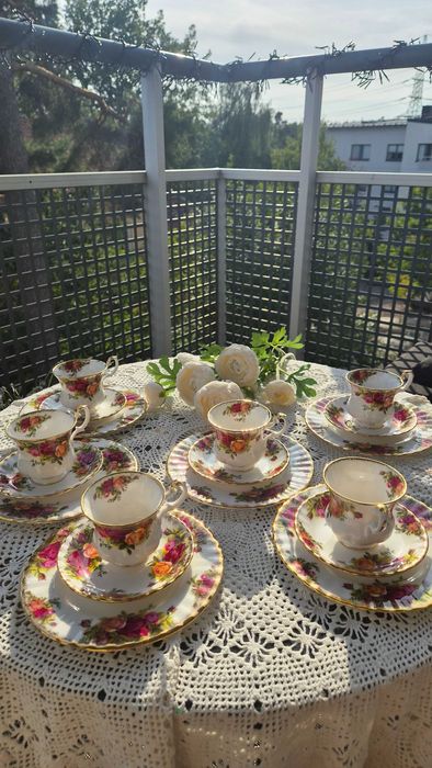 Кавові тріо Royal Albert, cерія Old Country Roses